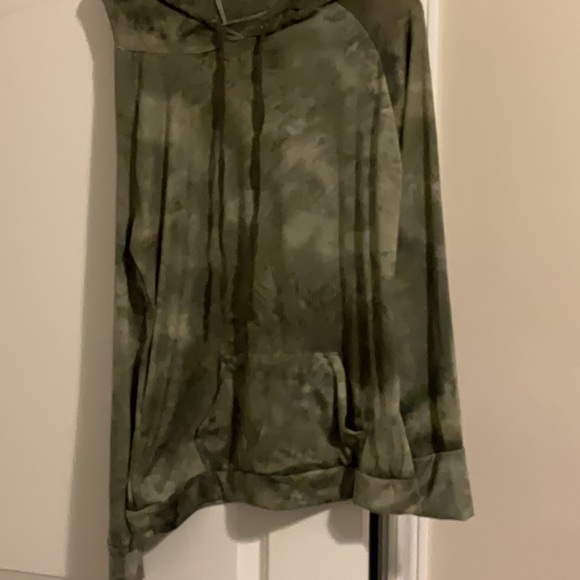 Hello Mello pull over - Picture 2 of 5